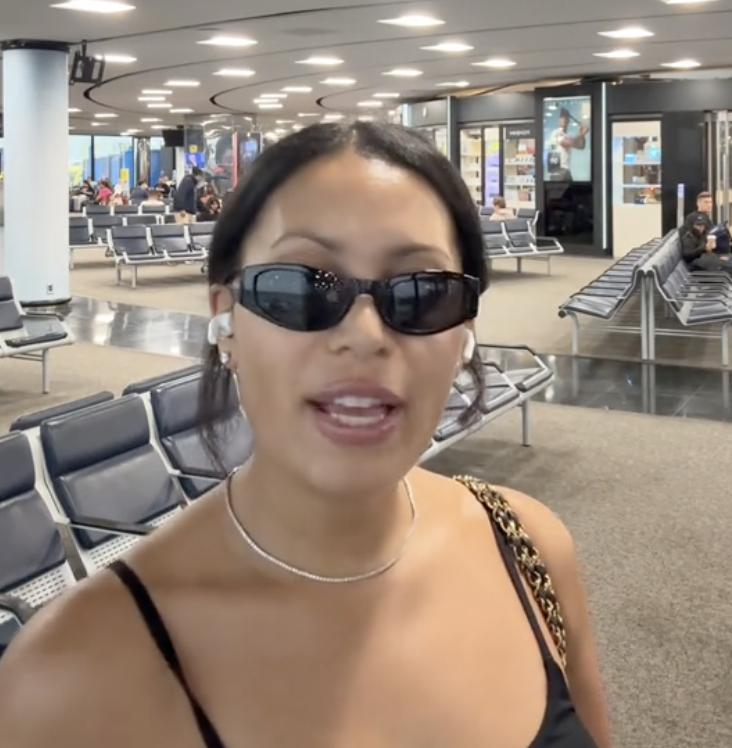 woman talking to tiktok viewers